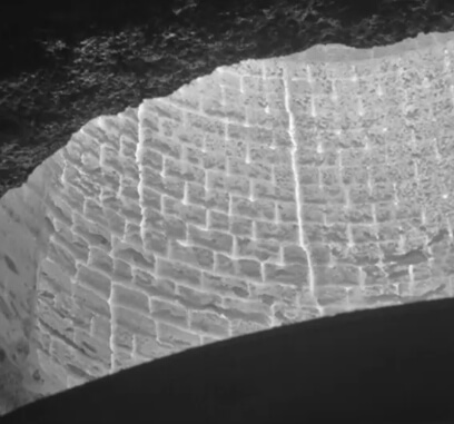 Figure 2 Cracking of Typical Jointed Bricks